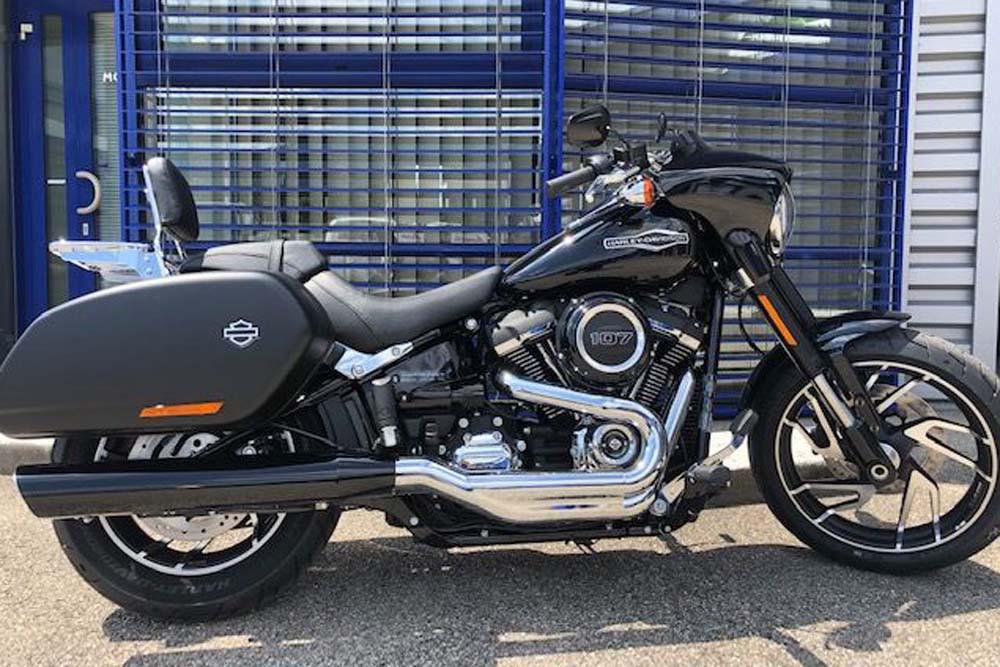 Harley Davidson Sport Glide location moto